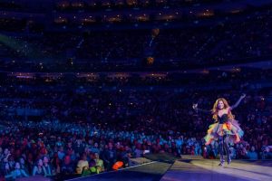 Éxitos y mensajes de aliento: Gloria Trevi en la Arena CDMX 5 Éxitos y mensajes de aliento: Gloria Trevi en la Arena CDMX