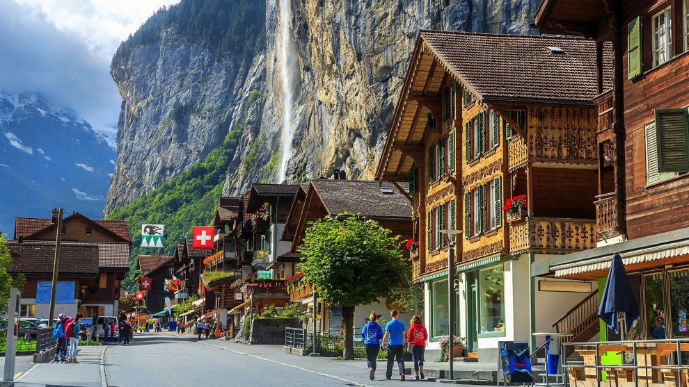 Ruta de cinco días por las legendarias montañas suizas: pueblos con encanto, lagos y naturaleza 1 lauterbrunnen una zona unica de suiza