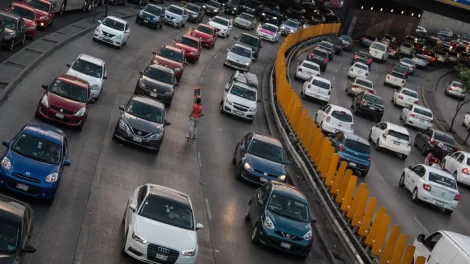 Sheinbaum descarta quitar el pago de tenencia vehicular en CDMX