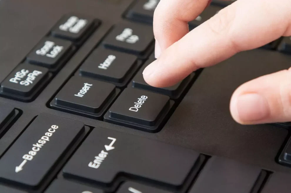 Doctor de la BUAP revoluciona la relación entre música y color con un innovador teclado 7 28327583