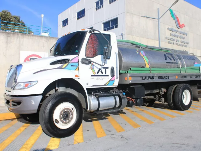 Tlalpan envía cinco pipas de agua potable a Acapulco para apoyar a damnificados por Huracán Otis 1 3026588 jpeg