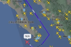 Detectan actividad inusual en las costas de Sinaloa y Baja California Sur: avión de la Fuerza Aérea de EE.UU. sobrevuela aguas internacionales