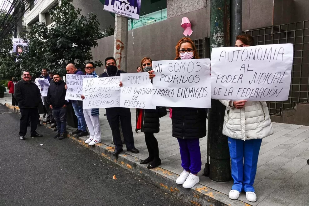 Segundo día de bloqueos en la CDMX y varios Estados por empleados del Poder Judicial 1 951807 Protesta Trabajadores PJF 6 web