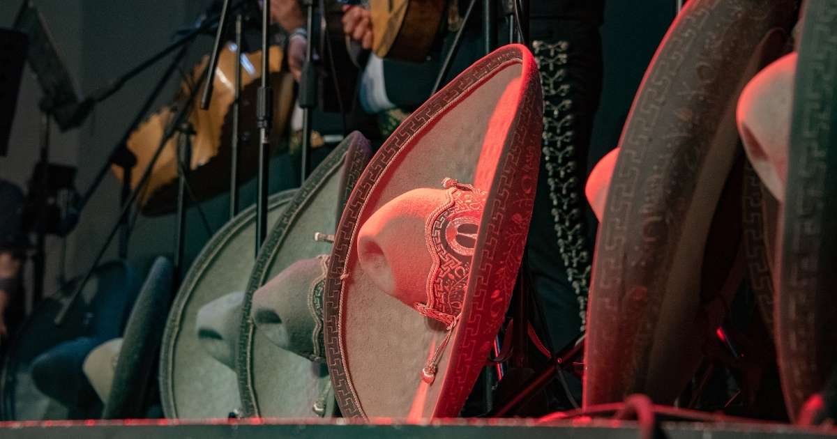 Ángela Aguilar entre las 50 cantantes latinas