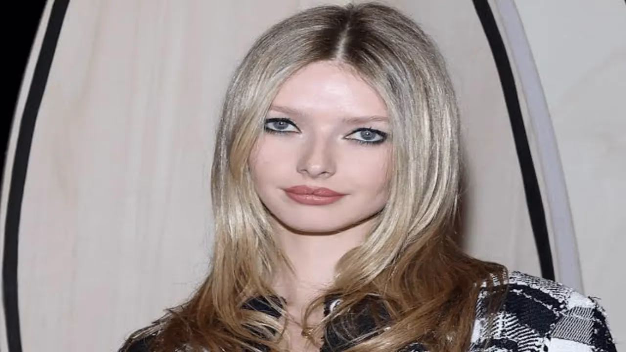 Apple Martin, hija de Chris Martin y Gwyneth Paltrow, debuta como cantante en Nashville 3 Apple Martin