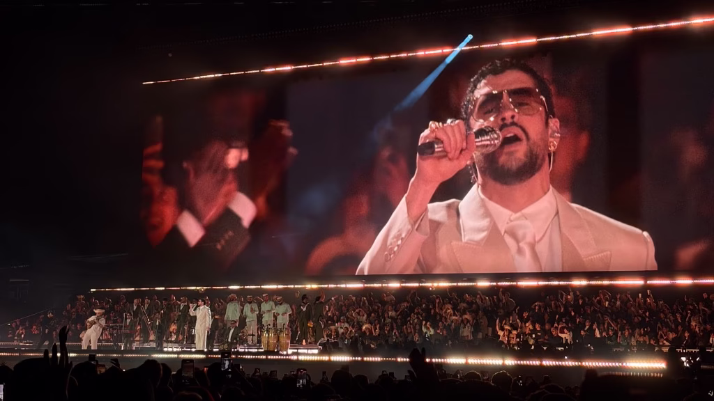 Bad Bunny llena el Estadio GNP Seguros y convierte La Casita en un momento icónico del show 1 Bad Bunny