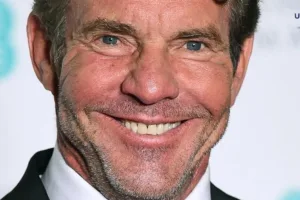 70 años de Dennis Quaid: Un camino de adversidades, música y espiritualidad