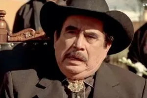 Homenaje en Bellas Artes a Ernesto Gómez Cruz