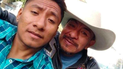 Albañil se enamora de su "chalán" y se casan; su historia de amor se hace viral