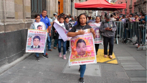 "Verdad histórica", en complacencia de supuestos defensores de DH: AMLO