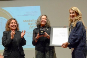 Inbal responde a protesta efectuada en entrega de Medallas Bellas Artes