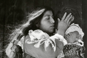 Un homenaje a Mariana Yampolsky: Su alma a través de la lente