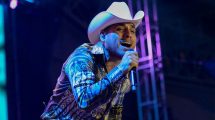 Concierto de Espinoza Paz en Quetzaltenango 885x500 1