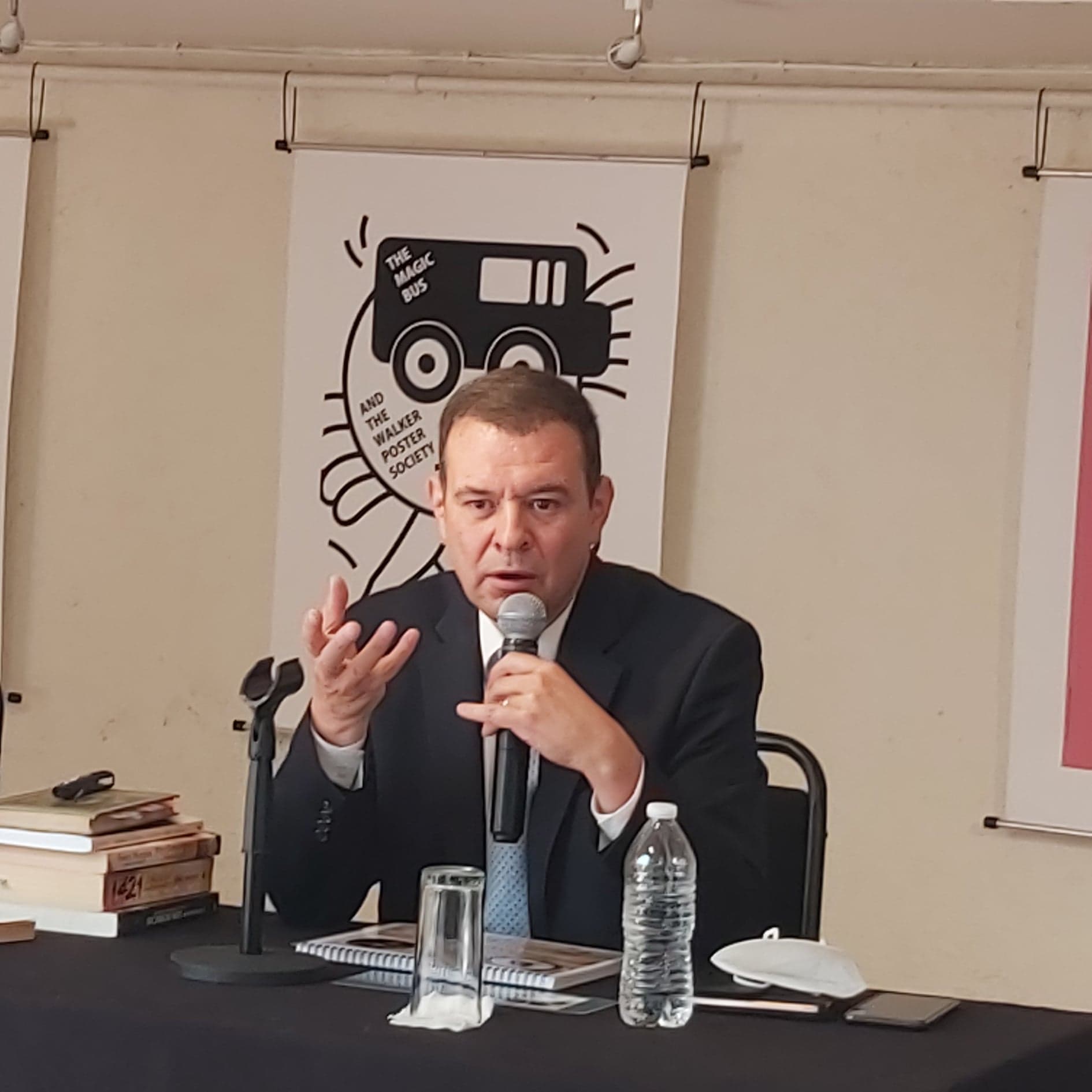 Cuauhtémoc Sánchez Osio en conferencia de prensa