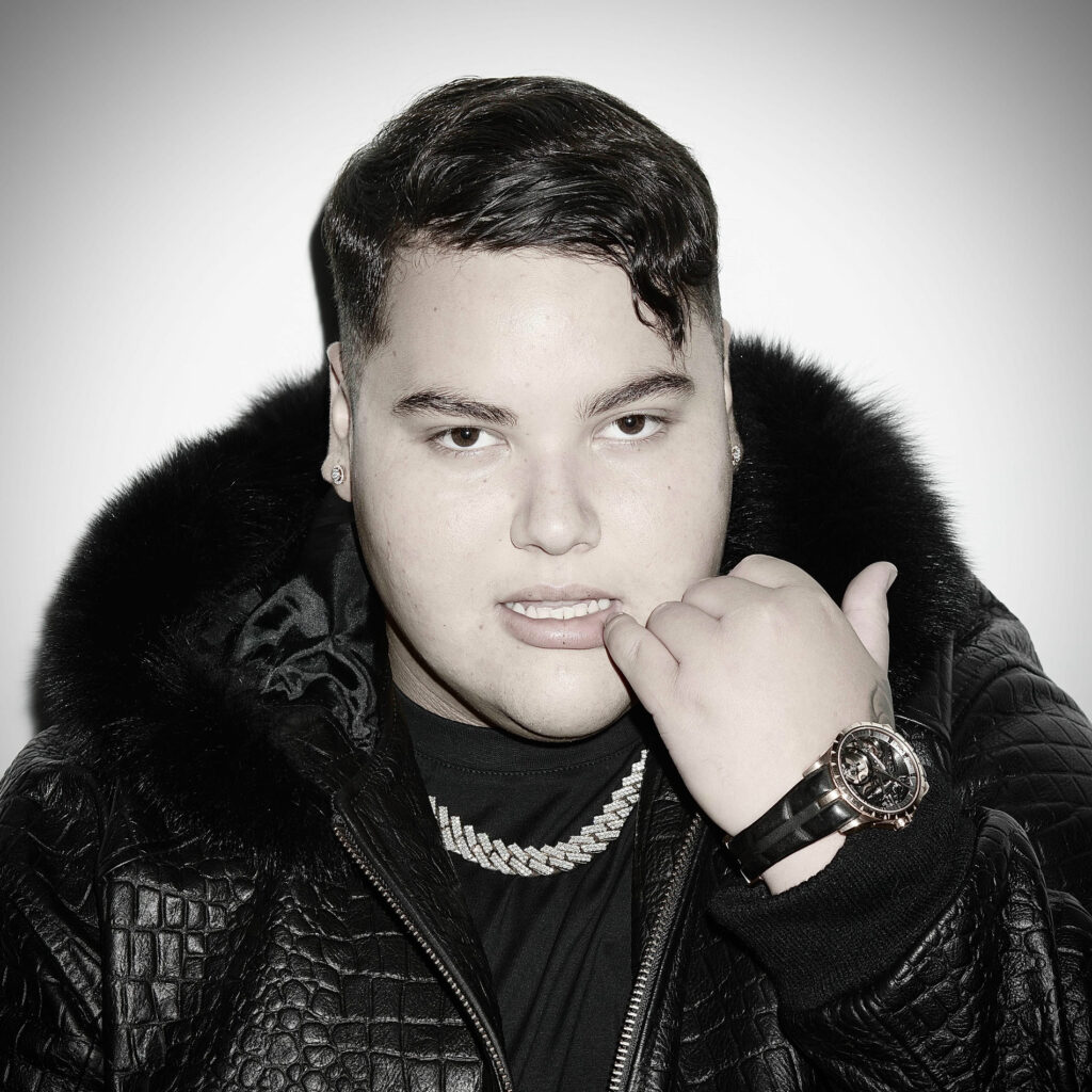 FloyyMenor rompe el umbral con el álbum que redefine su identidad 1 FloyyMenor