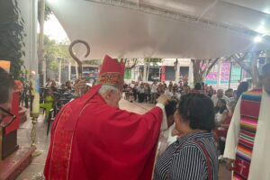 La Iglesia Católica convoca a oración contra la violencia y cierra filas en torno al Obispo Salvador Rangel