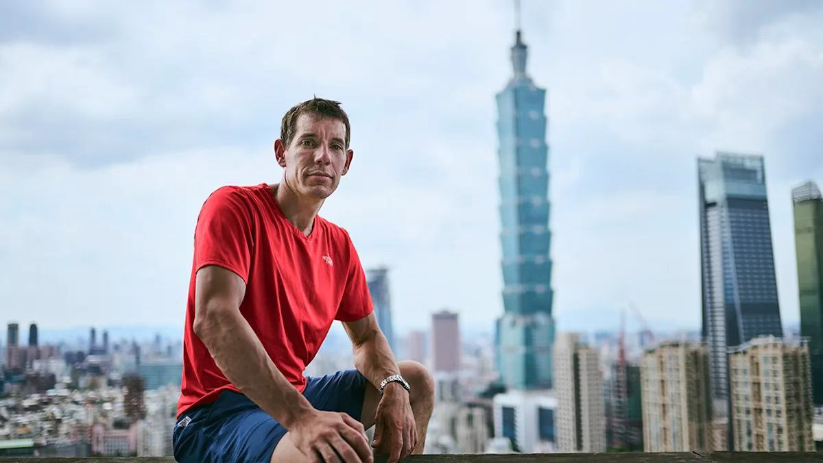 Honnold escala hoy el Taipei 101