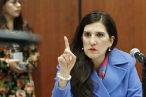 Kenia Lopez Senado 16 de julio