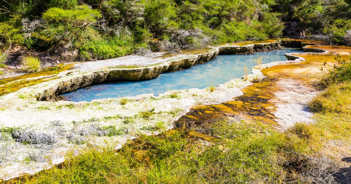 ¡Escápate a Las Cuevitas! Relájate en aguas termales y desconéctate cerca de CDMX 1 Las Cuevitas