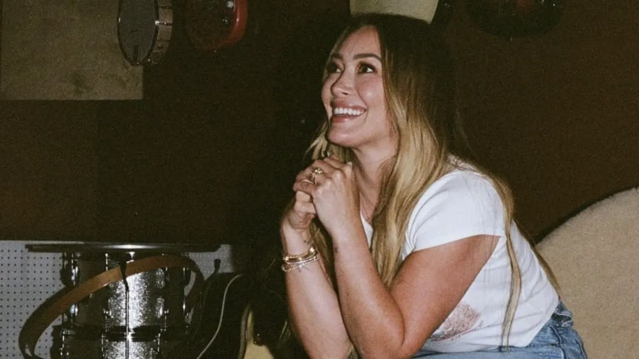 La protagonista de Lizzie McGuire, Hilary Duff, regresa a su carrera musical tras una década 2 Lizzie