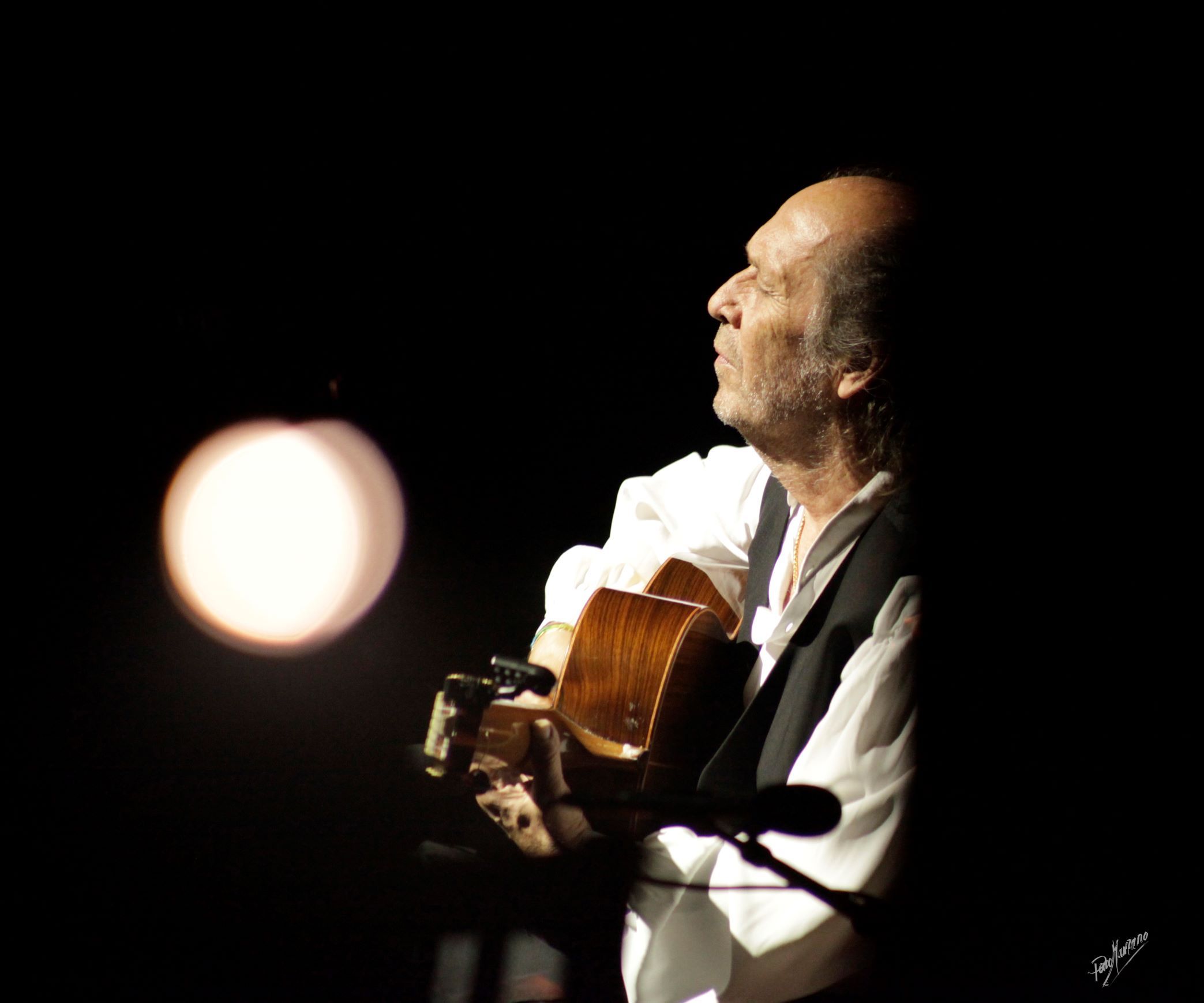 Paco de Lucía visto con la mirada de Paco Manzano 