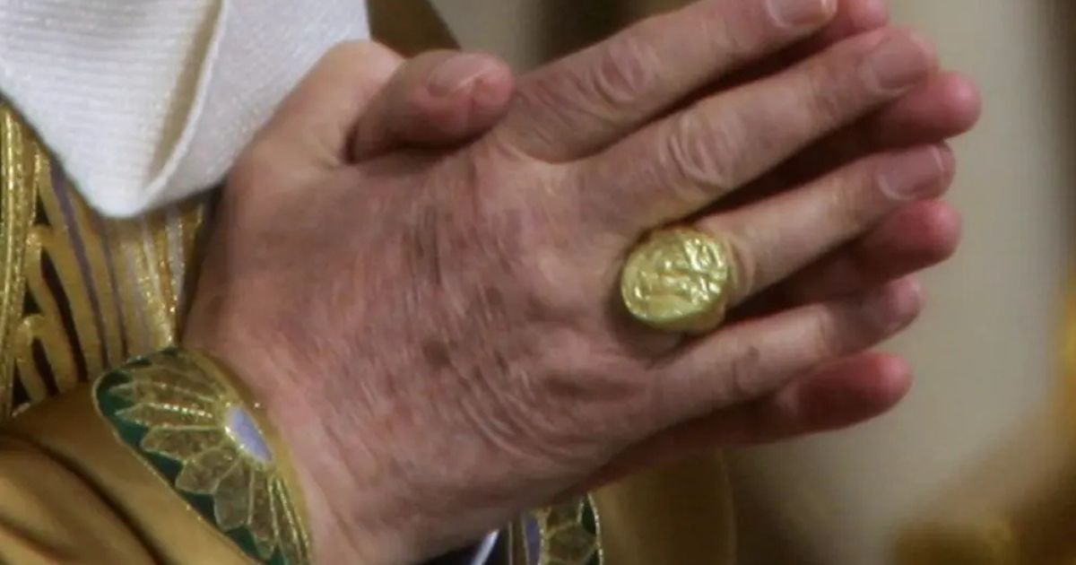 El fin de un Pontificado: ¿Qué sucede con el anillo del Papa al fallecer? 1 Pontificado