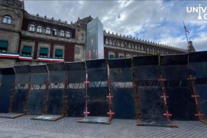 Colocan vallas metálicas frente a Palacio Nacional para evitar heridos este 8 de marzo: Sheinbaum 1 SEGURIDADMX 1