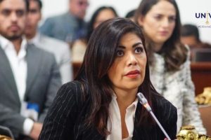 Durante la sesión ordinaria del Congreso de la Ciudad de México, la diputada panista América Rangel solicitó un minuto de silencio