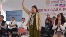 Inicia la entrega de programas sociales en CDMX con apoyo para transporte universitario