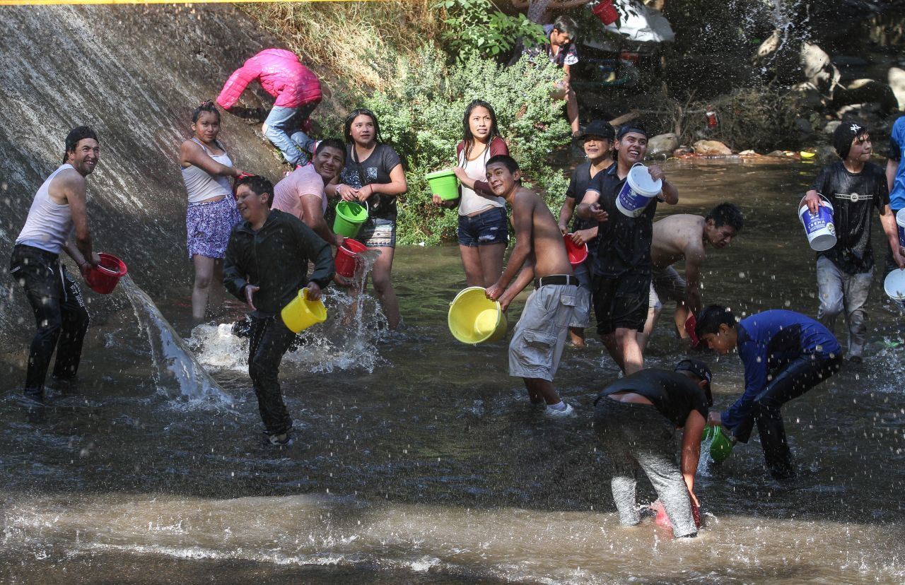 Habrá multas este sábado de Gloria 7 Sabado de Gloria estas son las multas por desperdiciar el agua en la CDMX