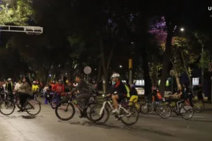 CDMX Se prepara para celebrar la llegada de la primavera con un paseo nocturno en bicicleta 4 CDMX Se prepara para celebrar la llegada de la primavera con un paseo nocturno en bicicleta