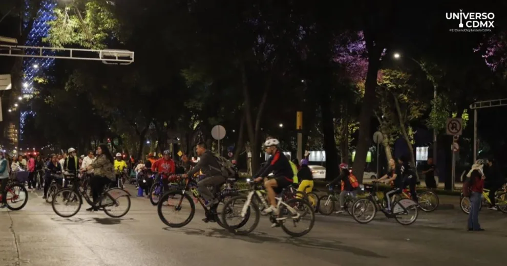 CDMX Se prepara para celebrar la llegada de la primavera con un paseo nocturno en bicicleta