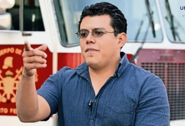 Detienen a Ismael Figueroa, exlíder de bomberos de la CDMX, por lavado de dinero