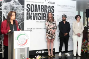 Exhiben “Sombras invisibles”, muestra que aborda la oscura realidad de niñas y niños