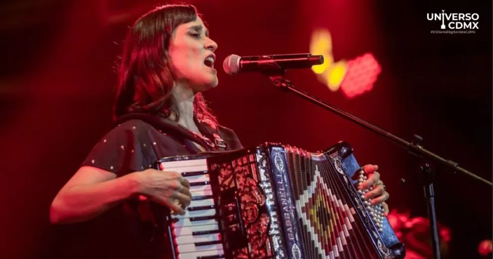 Julieta Venegas encabeza festival por la igualdad en el Zócalo