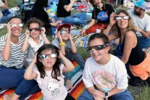 UNAM organiza picnic astronómico para eclipse total de sol