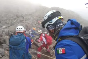 Rescate en el Pico de Orizaba: tres alpinistas localizados, búsqueda del guía continúa