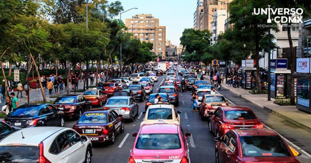 El futuro de la movilidad en la Ciudad de México: retos urgentes y posibilidades. 1 El futuro de la movilidad en la Ciudad de México: retos urgentes y posibilidades.