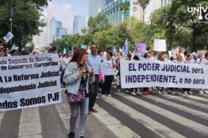 WebCDM Miles marchan en CDMX en defensa de la independencia judicial y contra la reforma del gobierno 1