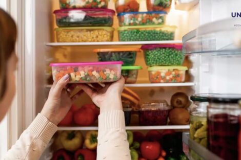 Este es el tiempo que puedes guardar sobras de comida en el refri sin poner en riesgo tu salud