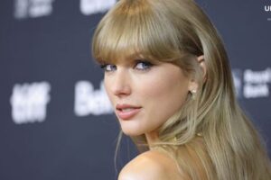 Fans de Taylor Swift desbordan pub después de mención en su nuevo álbum