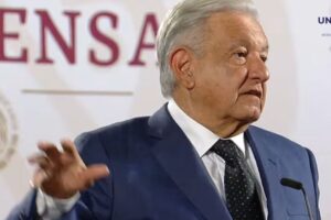 Paro de labores de trabajadores del Poder Judicial es ilegal, afirma AMLO