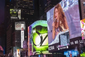 Shakira electriza Times Square con un show inolvidable