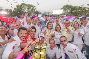 Xóchitl Gálvez y líderes partidistas pactan redoblar el esfuerzo en final de campaña
