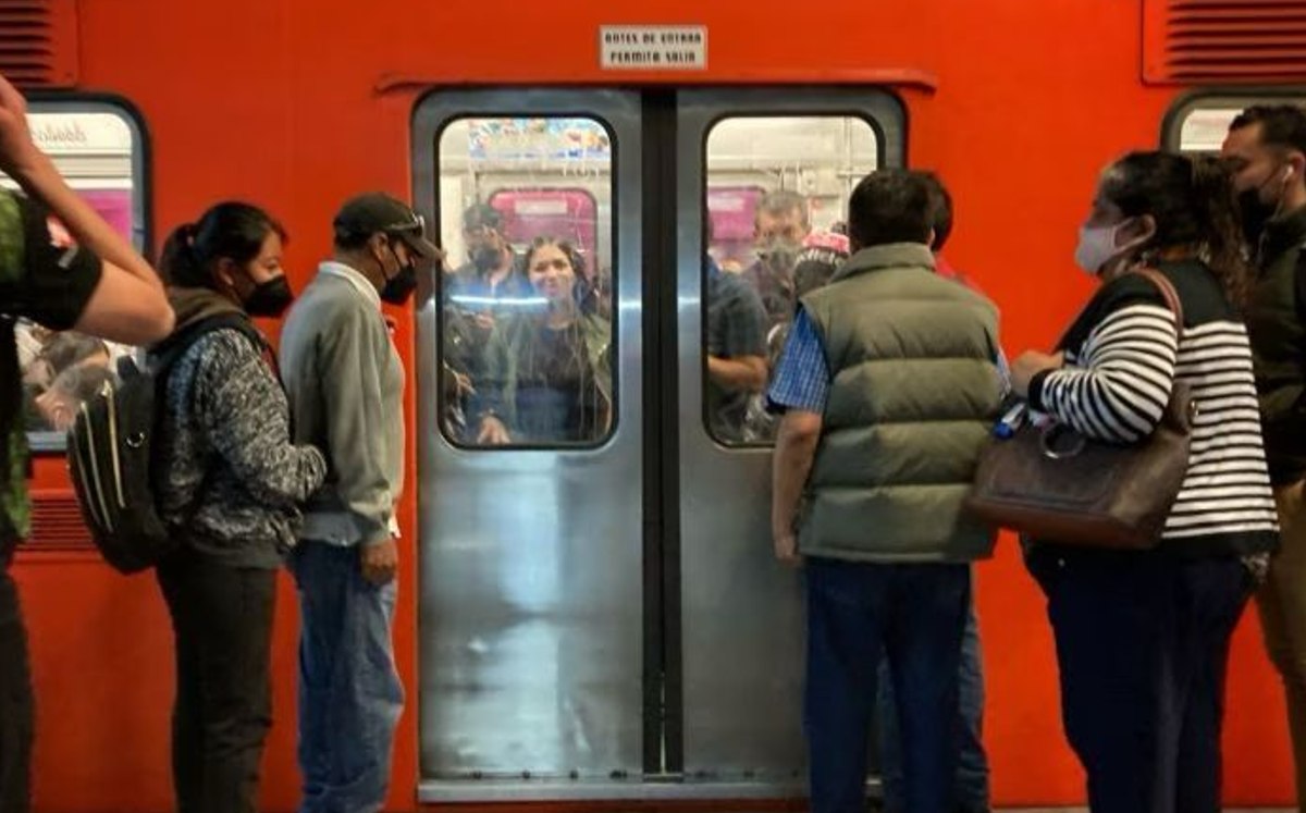 Metro CDMX abraza a la vida, lanza programa para prevenir crímenes internos 1 afluencia del metro de