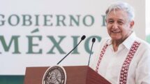 AMLO pide a la "gente mayor" hablar con jóvenes para reducir violencia en Chiapas