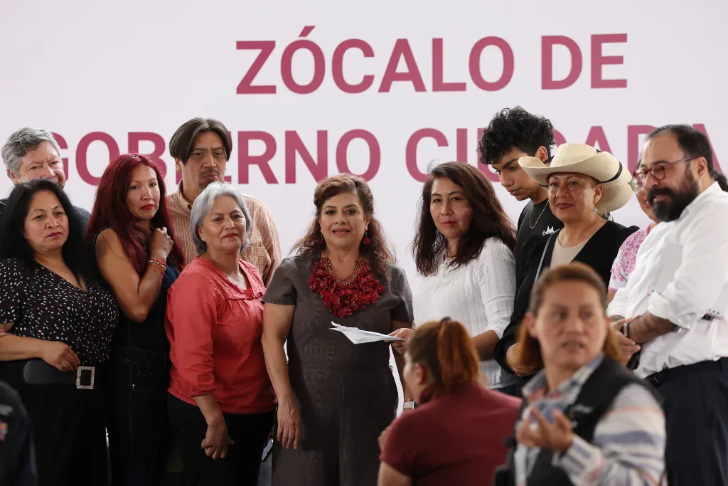 Audiencia ciudadana con doble jugada: Jefa de Gobierno recibe respaldo al Cablebús en San Bartolo Ameyalco y presenta festival de ajedrez 1 Jefa de Gobierno