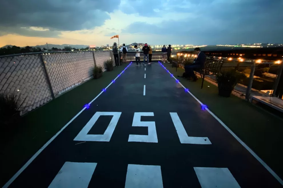 cafeteria frente al aeropuerto cdmx