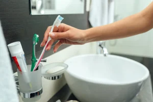 ¿Cada cuánto cambias tus artículos de higiene?: Este es el tiempo recomendado en el que debes cambiar tu cepillo de dientes, esponjas y cuchillas 3 ¿Cada cuánto cambias tus artículos de higiene?: Este es el tiempo recomendado en el que debes cambiar tu cepillo de dientes, esponjas y cuchillas