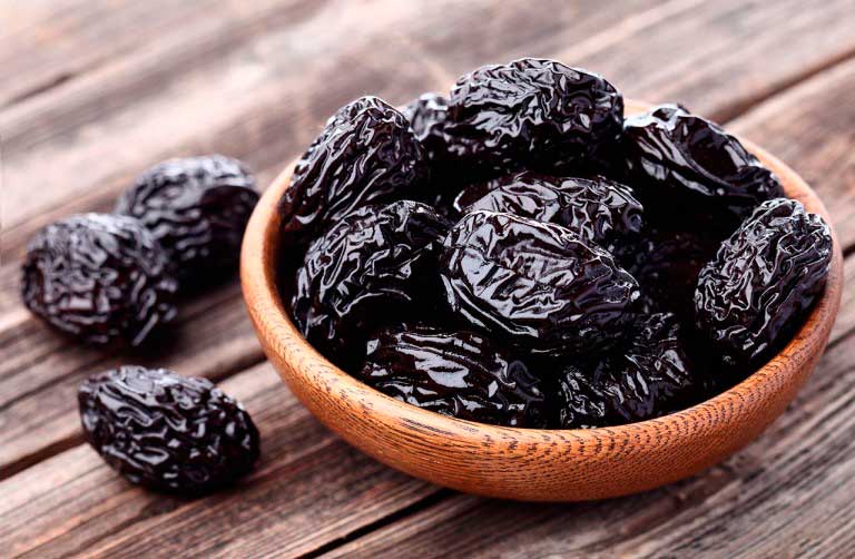 Las ciruelas pasas: un aliado para una alimentación saludable y preventiva 1 Las ciruelas pasas: un aliado para una alimentación saludable y preventiva